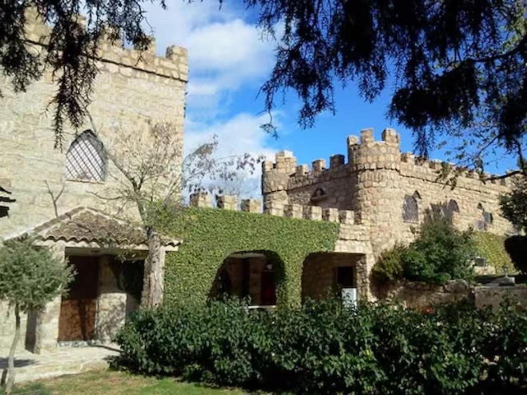 Isla Del Burguillo Pension Ávila Buitenkant foto