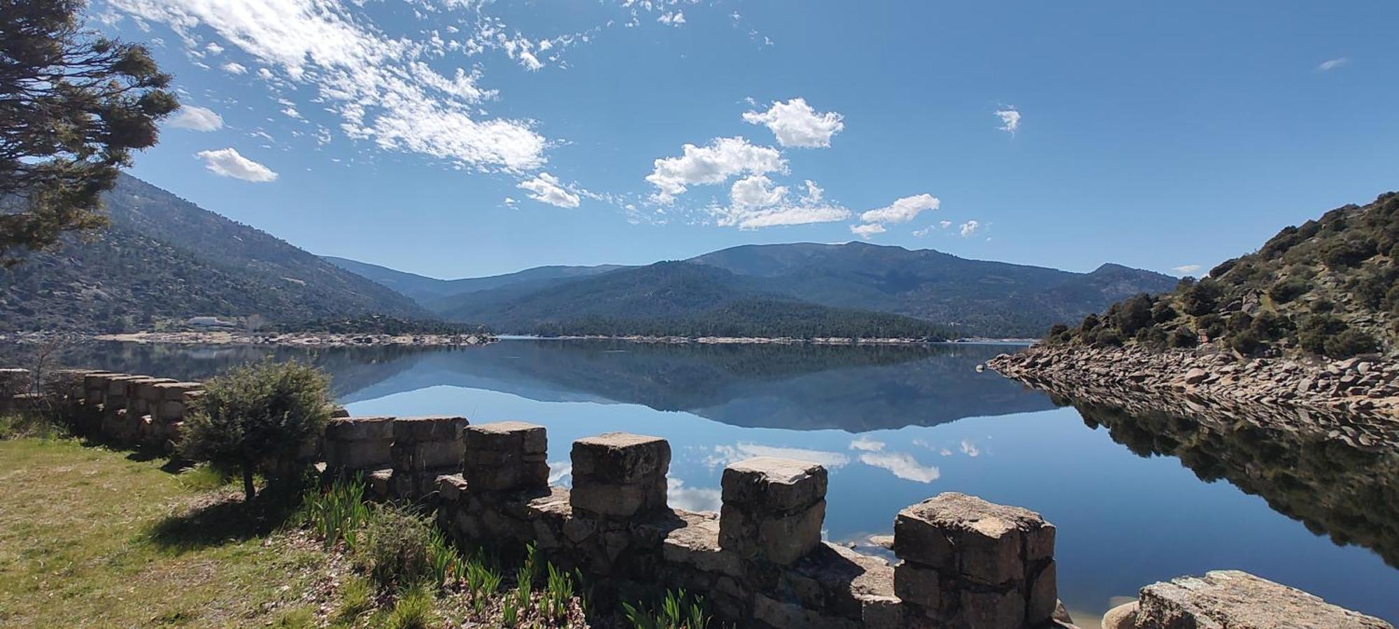 Isla Del Burguillo Pension Ávila Buitenkant foto